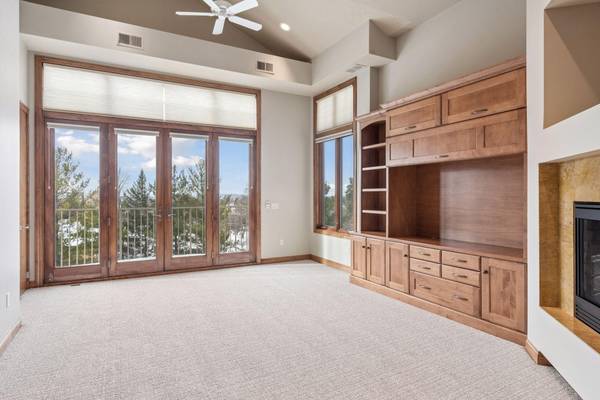 555 Oak Ridge PL #360, Hopkins, MN 55305