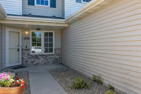 1504 Praha ST SE, New Prague, MN 56071