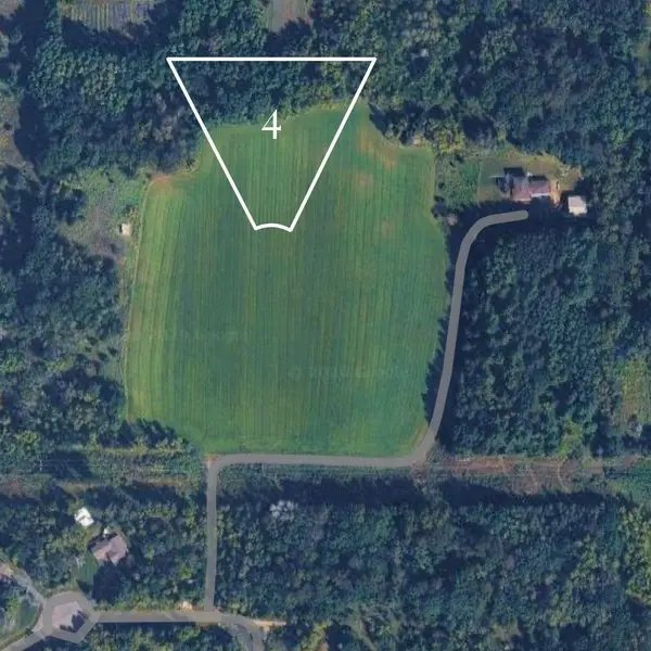 159 (Lot 4) Glen Oaks DR, River Falls, WI 54022