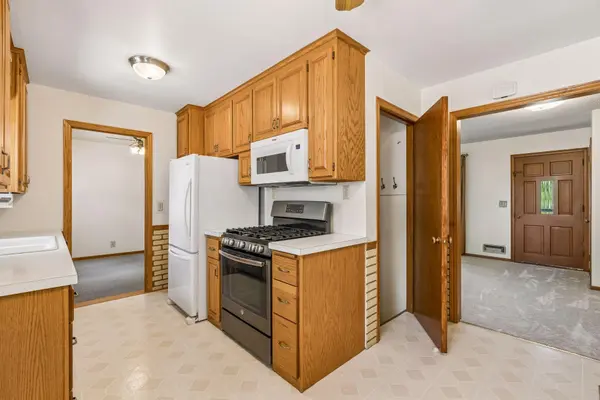 715 108th LN NW, Coon Rapids, MN 55448