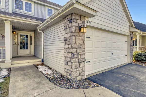 8694 Callahan TRL, Inver Grove Heights, MN 55076