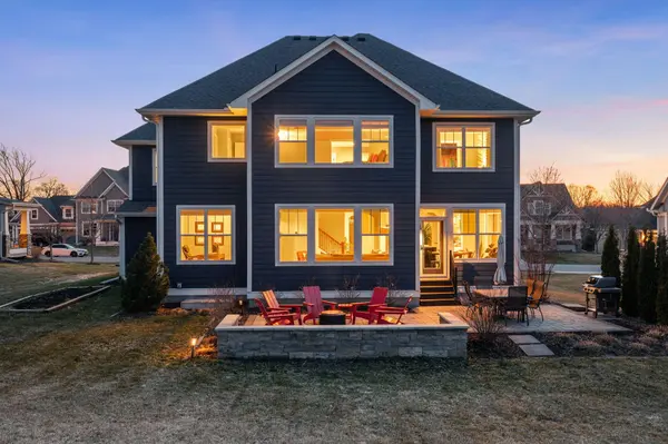 1640 Dutch Lake DR, Minnetrista, MN 55364