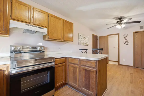7573 Wedgewood WAY, Maple Grove, MN 55311