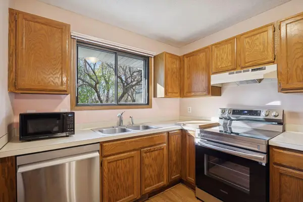 7573 Wedgewood WAY, Maple Grove, MN 55311
