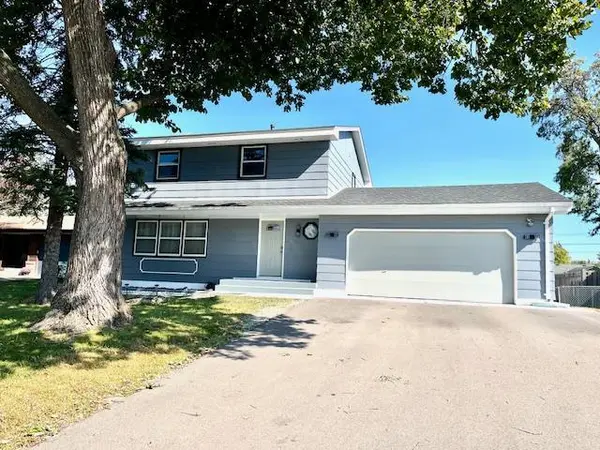 6012 Beard AVE N, Brooklyn Center, MN 55429