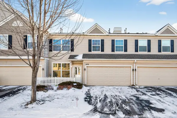 879 Braunworth CT, Chaska, MN 55318