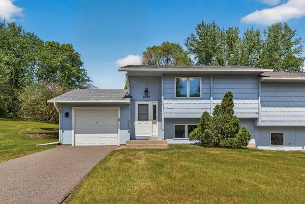 1349 Easter LN, Eagan, MN 55123