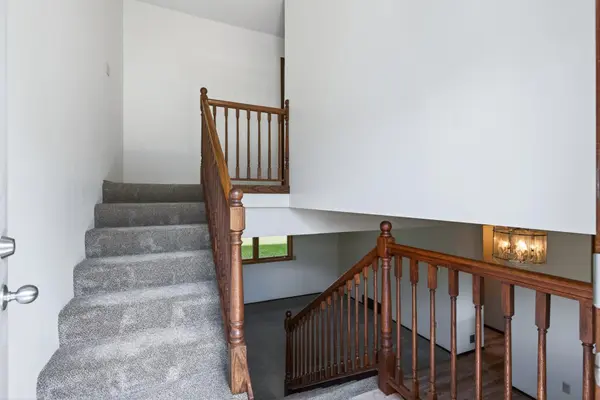 1349 Easter LN, Eagan, MN 55123