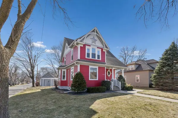 241 E 1st ST, Waconia, MN 55387