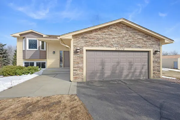 20775 Cedar DR NW, Oak Grove, MN 55011