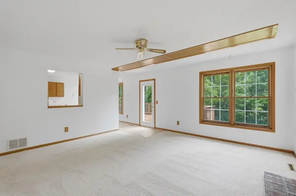6621 Arlington CT, Chanhassen, MN 55317