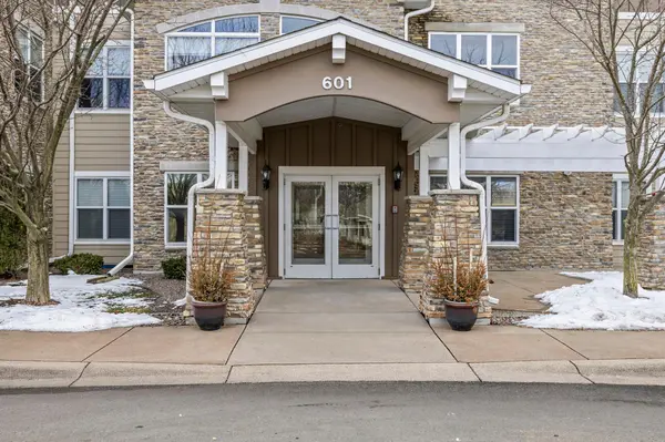 601 Levander WAY #316, South Saint Paul, MN 55075