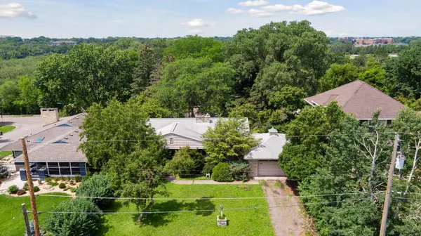 1065 Colby ST, Saint Paul, MN 55116