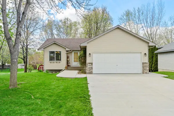 1201 Juniper LN, Buffalo, MN 55313