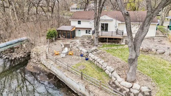 7837 Edgebrook DR, Saint Louis Park, MN 55426