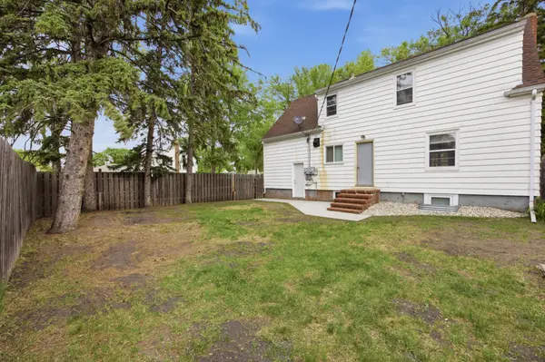 1101 11th ST S, Moorhead, MN 56560