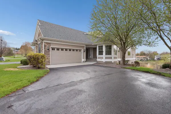 7188 Waterstone LN, Woodbury, MN 55125