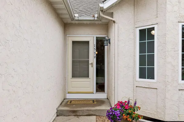 1539 Stonewood LN, Eagan, MN 55122