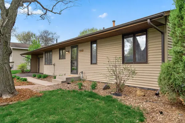 9904 107th PL N, Maple Grove, MN 55369