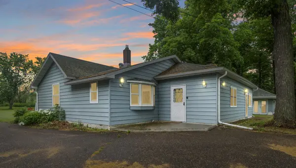 910 E Evergreen ST, Isle, MN 56342