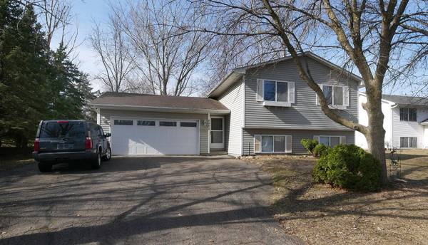 2023 Meadow ST, Cologne, MN 55322