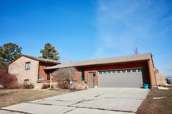 412 18th AVE N, Wahpeton, ND 58075