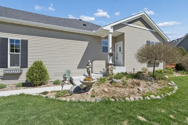 1051 Anthony WAY, Victoria, MN 55386