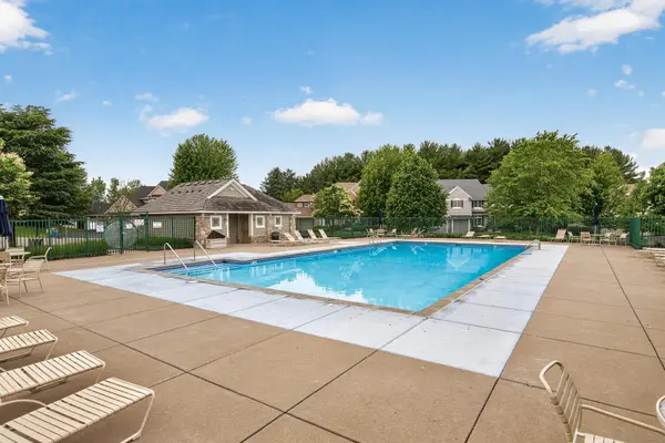 6030 Lanewood LN N, Plymouth, MN 55446