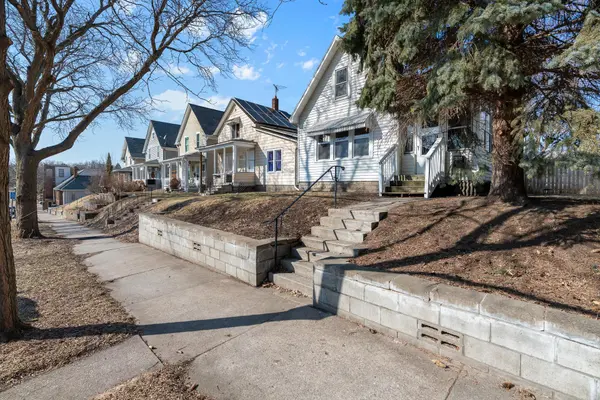 673 Jessamine AVE E, Saint Paul, MN 55106