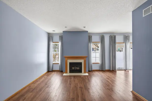 15719 France WAY #1313, Apple Valley, MN 55124