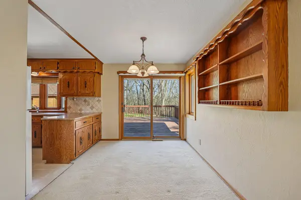 2526 Bittersweet LN, Maplewood, MN 55109