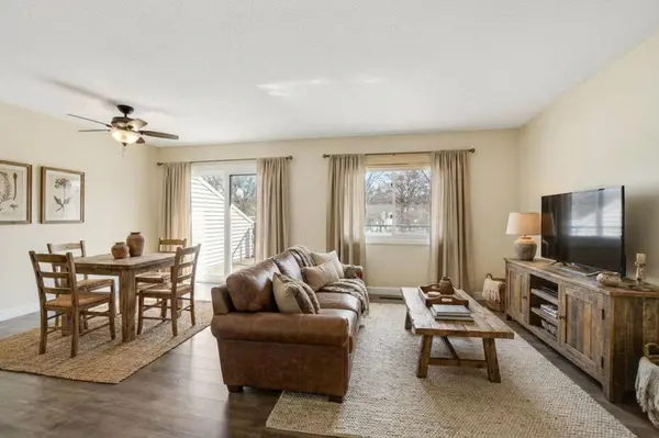 2305 E 122nd ST, Burnsville, MN 55337