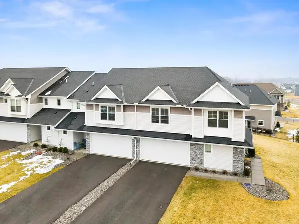 9647 Poplar DR, Victoria, MN 55386