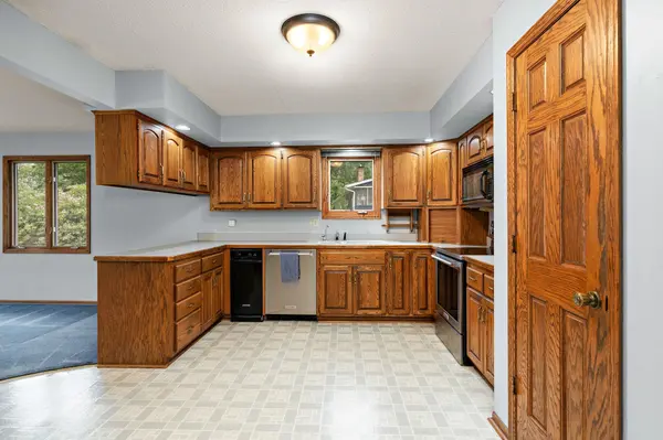 2179 Noble LN, Mound, MN 55364