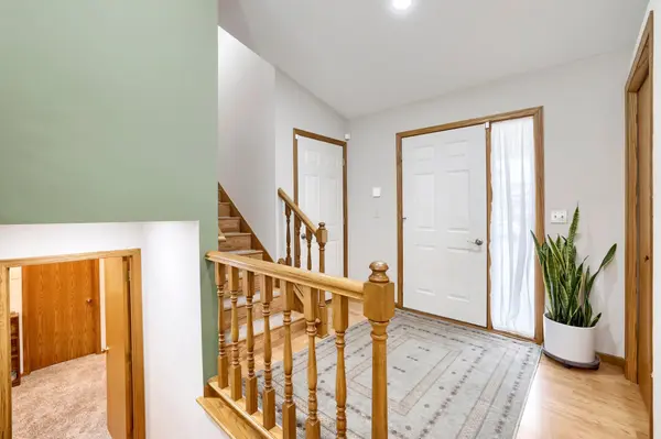 6008 91st TRL N, Brooklyn Park, MN 55443