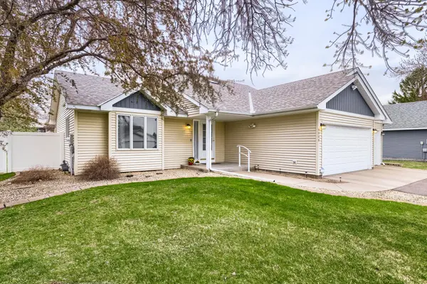 6008 91st TRL N, Brooklyn Park, MN 55443