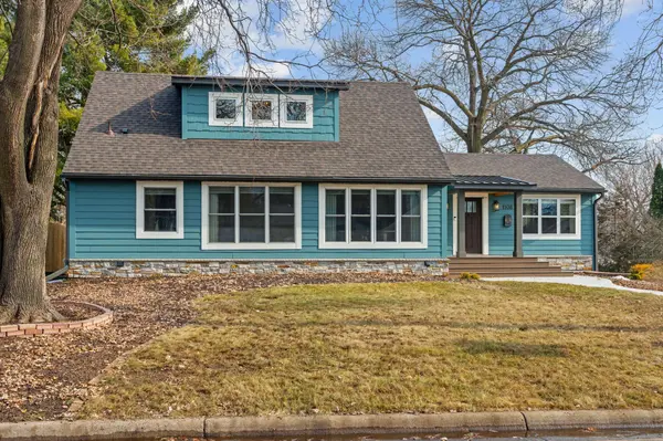 1108 Quebec AVE N, Golden Valley, MN 55427