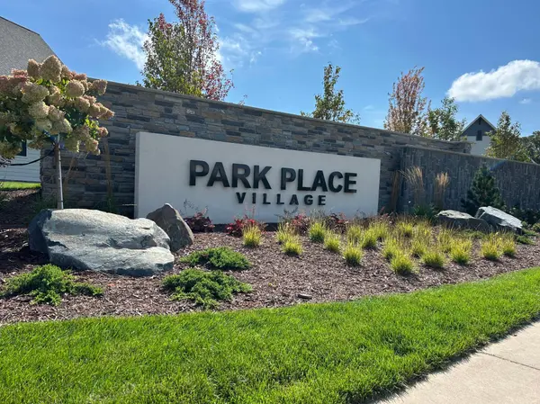 2225 Sharon LN, Hudson, WI 54016