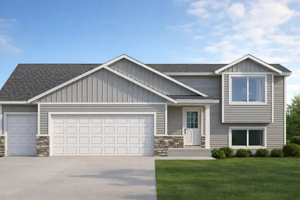 1125 Benjamin DR, Alexandria, MN 56308