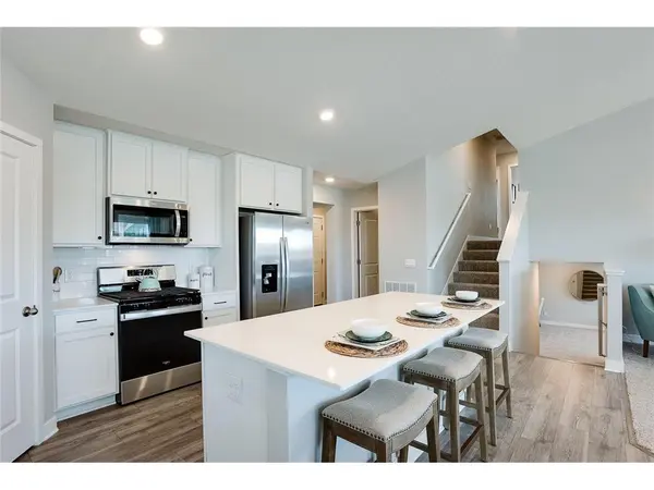 17476 Dulles LN, Lakeville, MN 55044