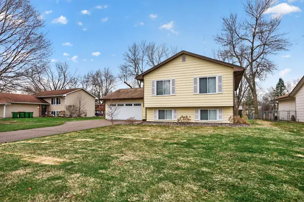 3326 116th LN NW, Coon Rapids, MN 55433