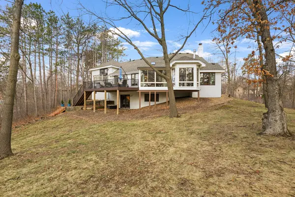 15255 Flag AVE S, Prior Lake, MN 55372