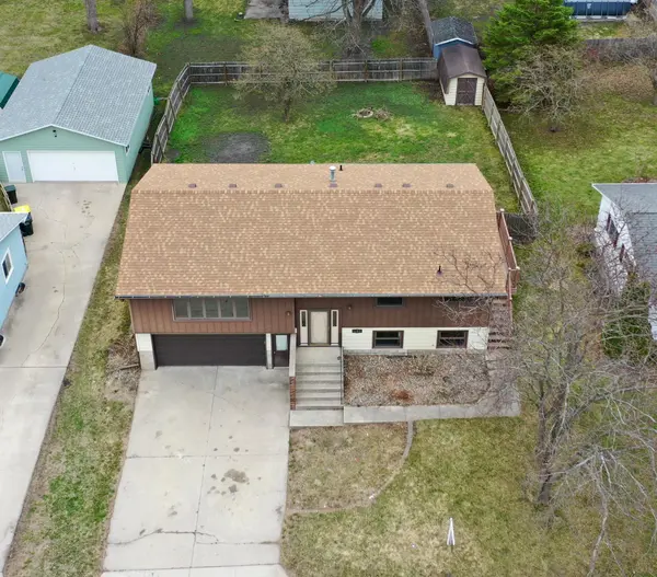 1609 7 1/2 ST SW, Willmar, MN 56201
