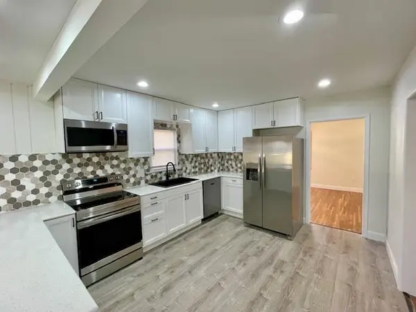 1107 10th ST NW, Austin, MN 55912