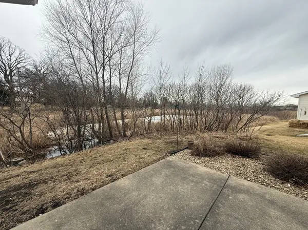 934 Serenity CIR, Young America, MN 55397