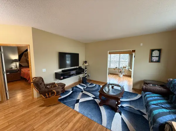 934 Serenity CIR, Young America, MN 55397
