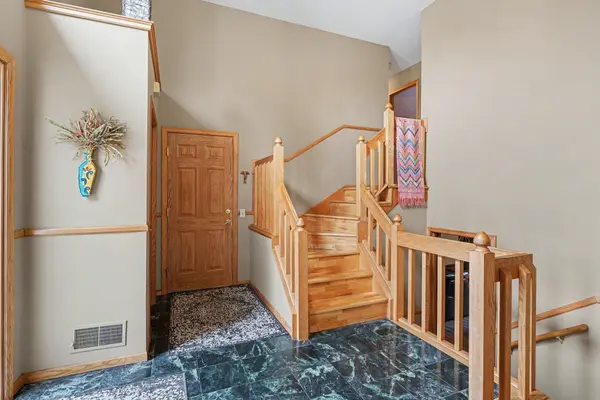 2100 Brooke LN, Hastings, MN 55033