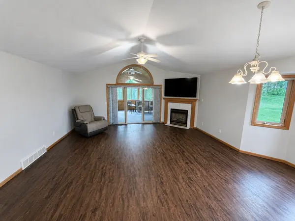 1260 Cypress DR W, Annandale, MN 55302