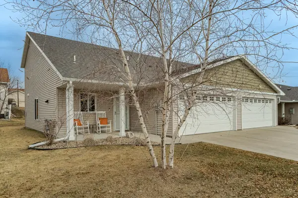 1215 Sundance CT NE, Byron, MN 55920
