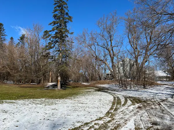 19670 Excelsior Boulevard, Deephaven, MN 55331